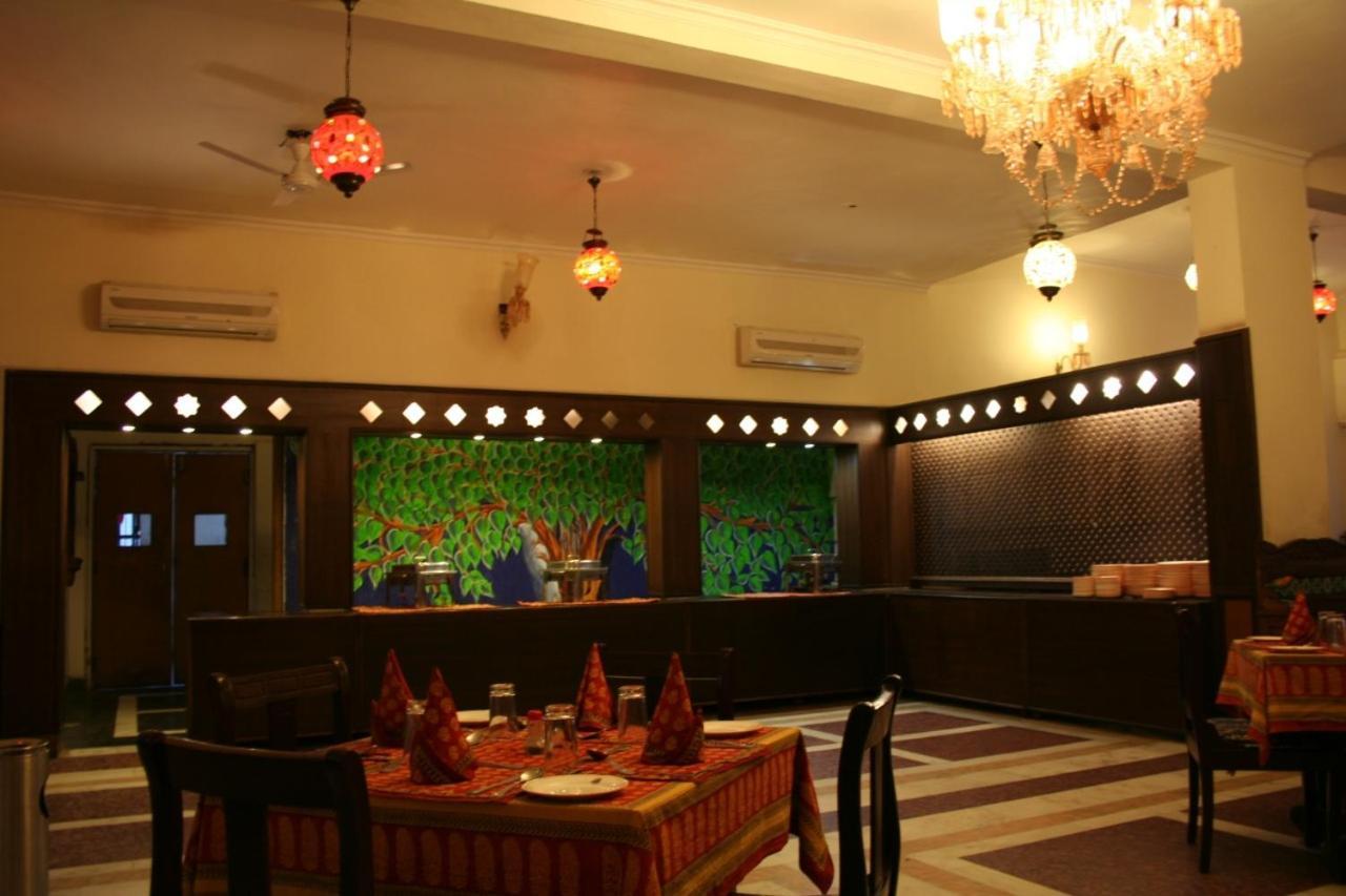 Pratap Palace Chittorgarh Exterior photo